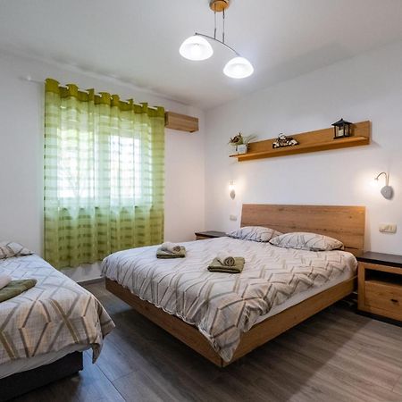 Vila Veronika 2 Пула Экстерьер фото
