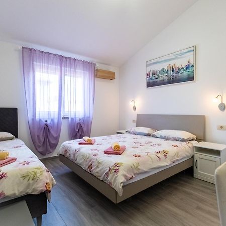 Vila Veronika 2 Пула Экстерьер фото
