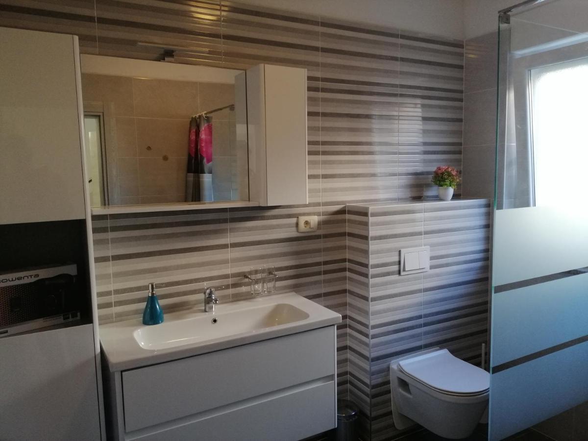 Vila Veronika 2 Пула Экстерьер фото