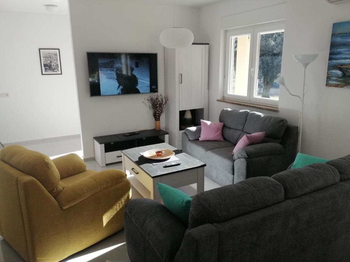 Vila Veronika 2 Пула Экстерьер фото