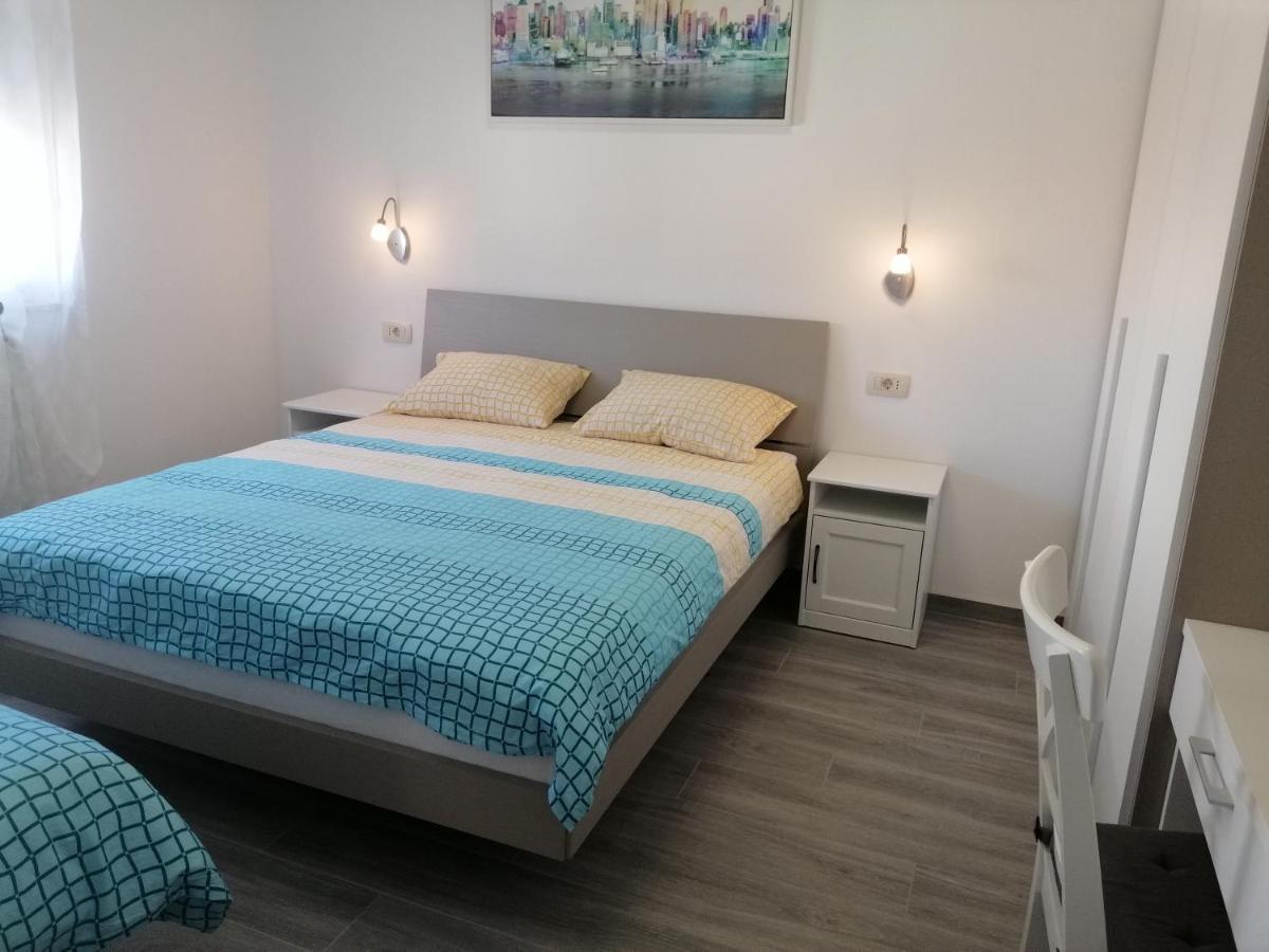 Vila Veronika 2 Пула Экстерьер фото