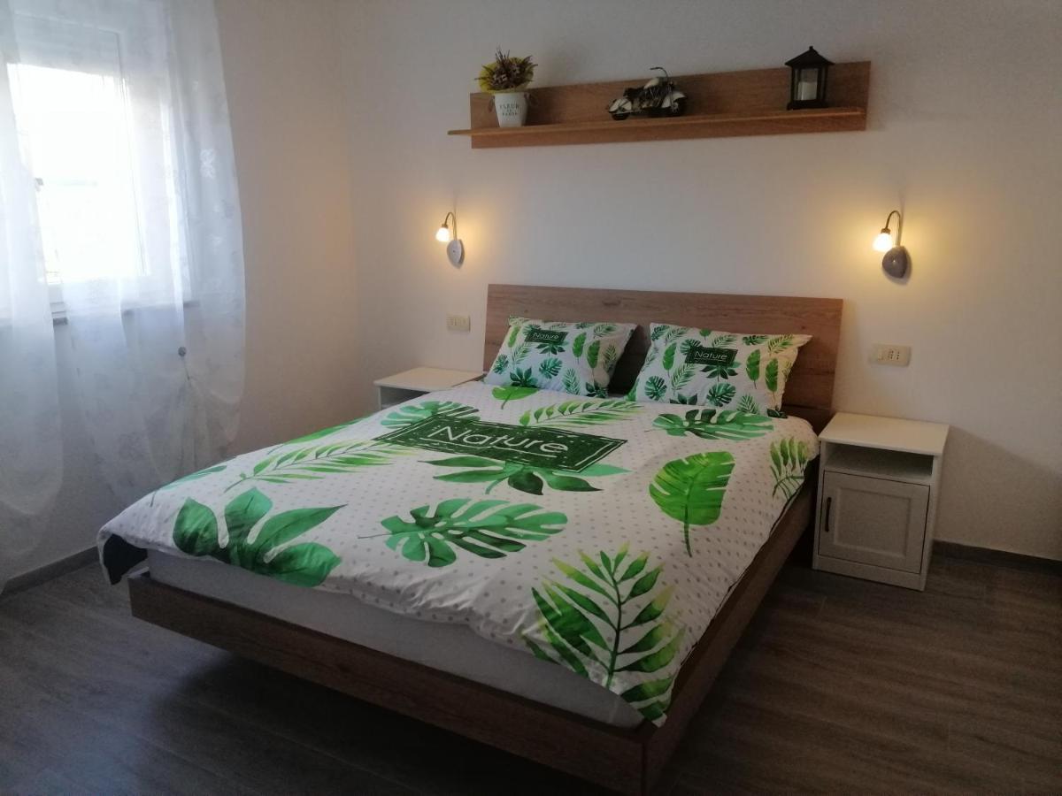 Vila Veronika 2 Пула Экстерьер фото